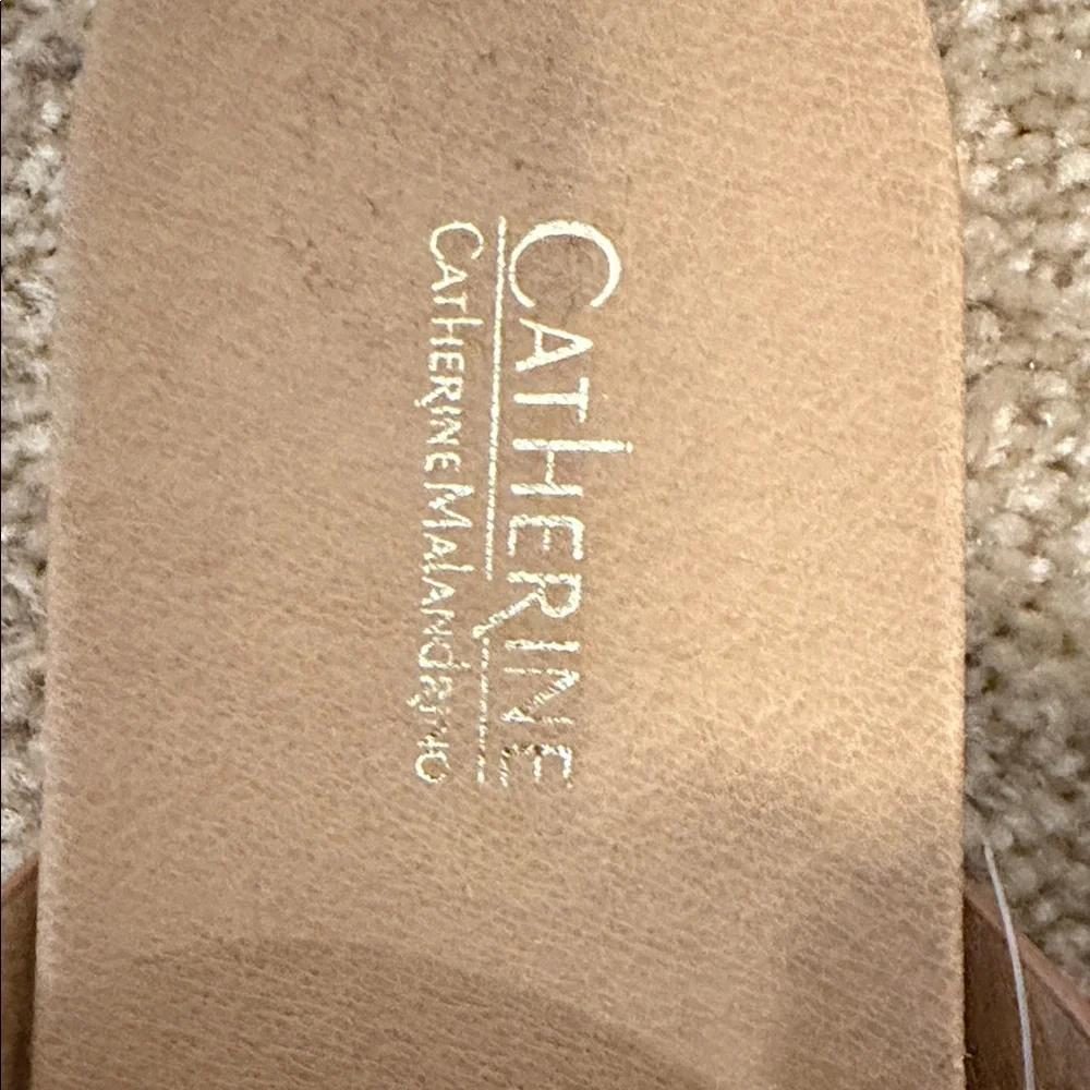 Catherine Malandrino Cognac Tan Cross-Strap Slide Sandals Size 6.5- NWOT - Picture 2 of 9